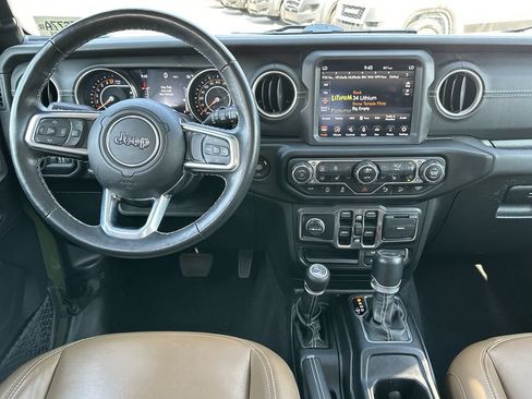 Used 2021 Jeep Wrangler Unlimited Sahara AWD/4WD image 10