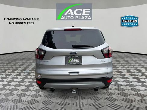 Used 2017 Ford Escape SE image 6