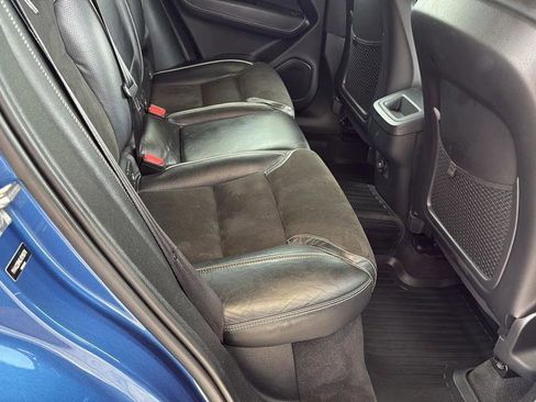 Used 2018 Volvo XC60 T6 R-Design w/ Convenience Package image 38