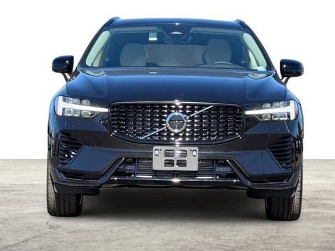 Certified 2025 Volvo XC60 T8 Plus w/ Protection Package Premier image 10