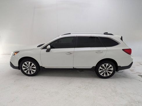 Used 2019 Subaru Outback 2.5i Touring image 8