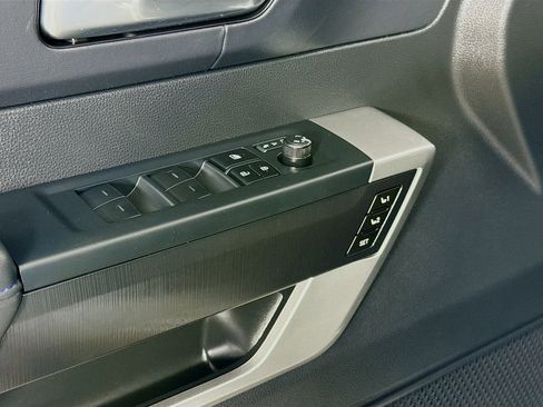 Certified 2025 Toyota Tundra Platinum image 21