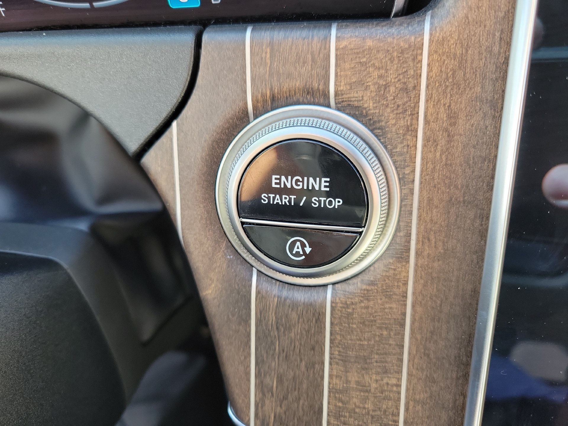 Used 2025 Mercedes-Benz E 350 Sedan w/ Winter Package image 36