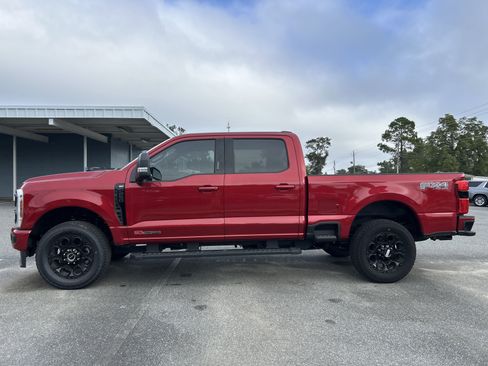 Used 2024 Ford F250 XLT w/ Black Appearance Package image 4
