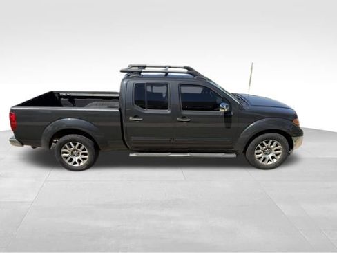Used 2012 Nissan Frontier SL RWD image 2