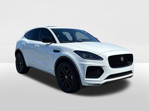 Used 2024 Jaguar E-PACE R-Dynamic SE image 5