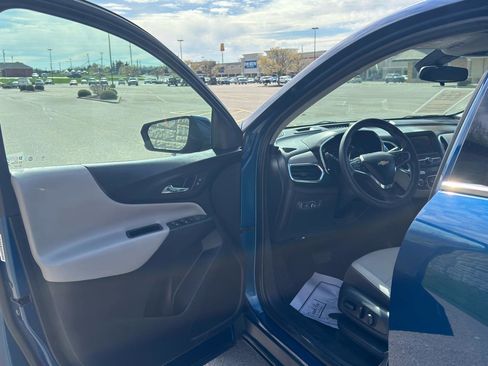 Used 2020 Chevrolet Equinox LT image 12