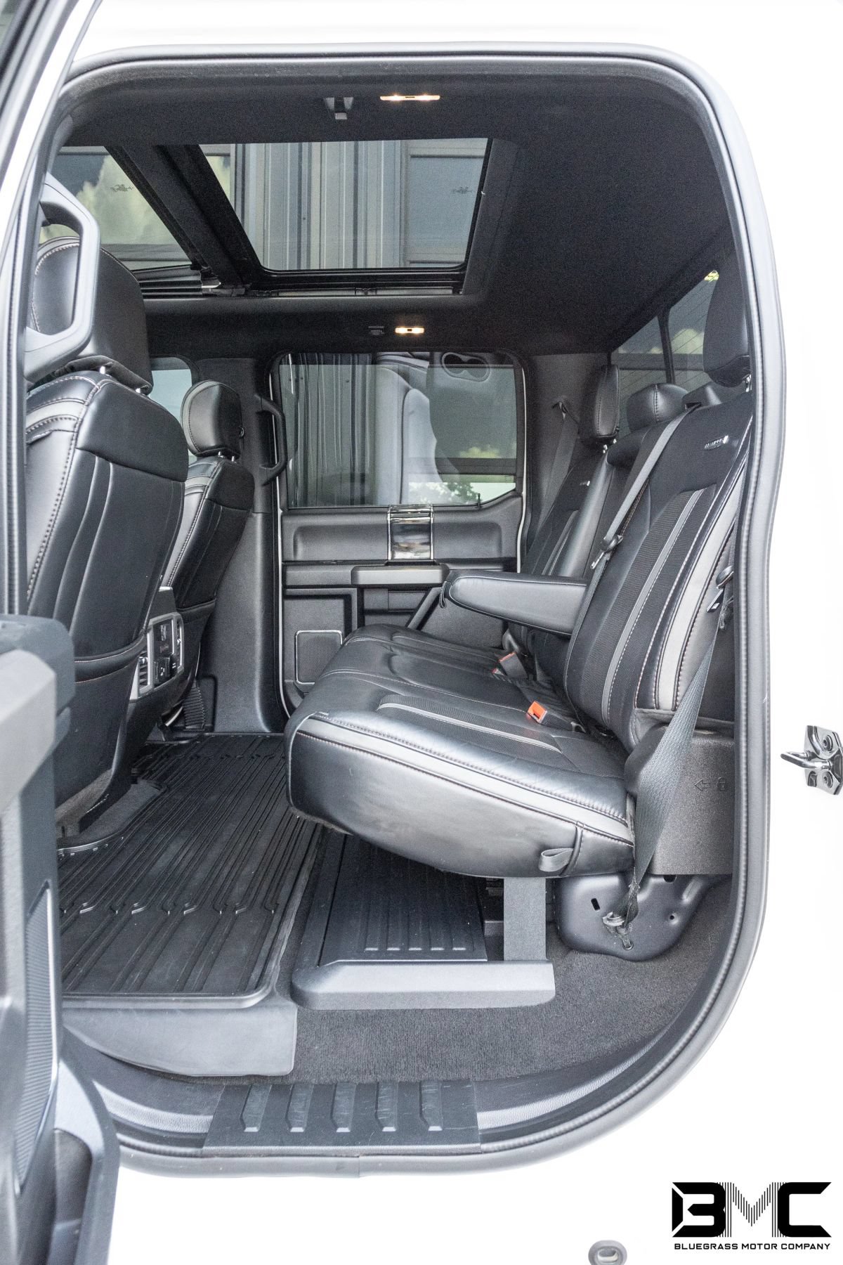 Used 2021 Ford F350 Platinum AWD/4WD image 17