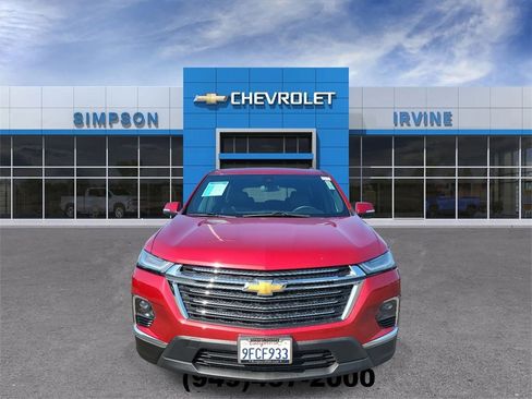 Certified 2023 Chevrolet Traverse LT image 3