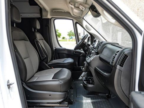 Used 2024 RAM ProMaster 2500 w/ Convenience Group FWD image 26