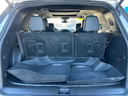 Used 2023 Chevrolet Traverse High Country w/ LPO, Floor Liner Package image 5
