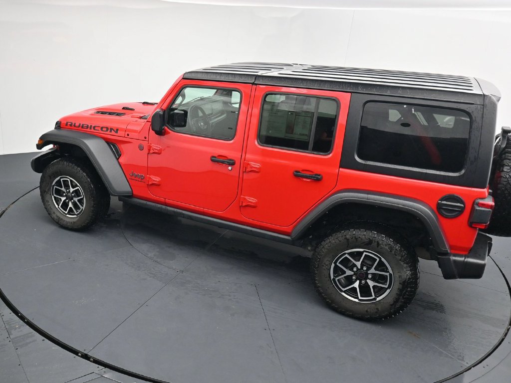 Used 2024 Jeep Wrangler Unlimited Rubicon AWD/4WD image 28