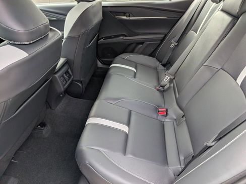 New 2026 Toyota Camry SE w/ Convenience Package FWD image 9