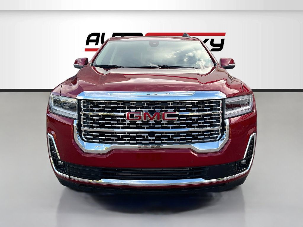 Used 2023 GMC Acadia Denali AWD/4WD image 2
