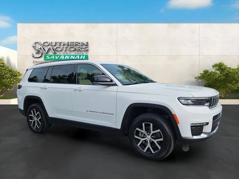 Used 2025 Jeep Grand Cherokee L Limited AWD/4WD image 7
