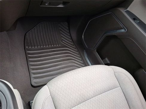 Certified 2025 Chevrolet Silverado 1500 LT image 29