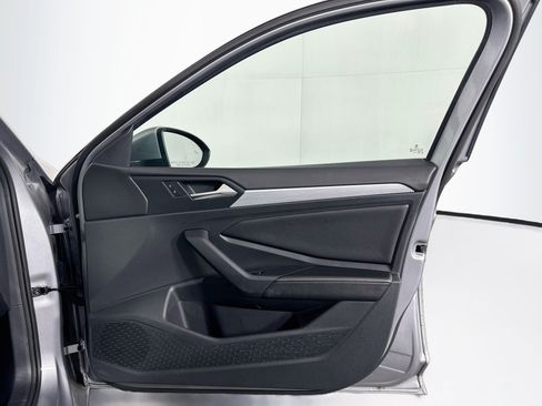 Used 2025 Volkswagen Jetta S FWD image 31