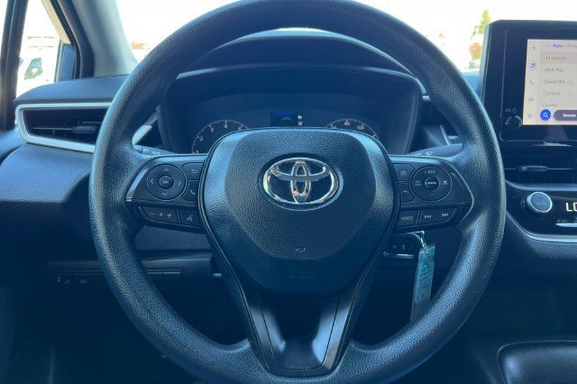 Used 2025 Toyota Corolla LE FWD image 23