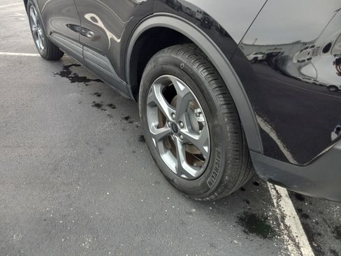 Used 2025 Ford Escape ST-Line image 11