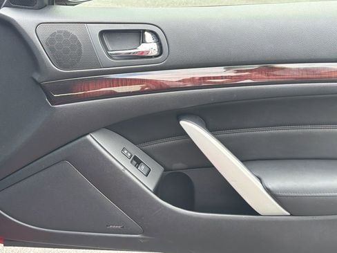 Used 2014 INFINITI Q60 Journey w/ Premium Package RWD image 14
