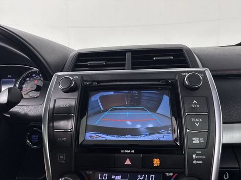 Used 2017 Toyota Camry XSE FWD image 8