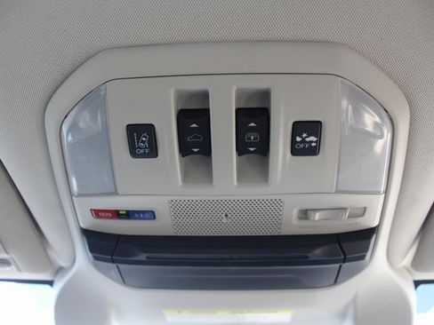 Used 2019 Subaru Ascent Limited w/ Popular Package #2 image 35