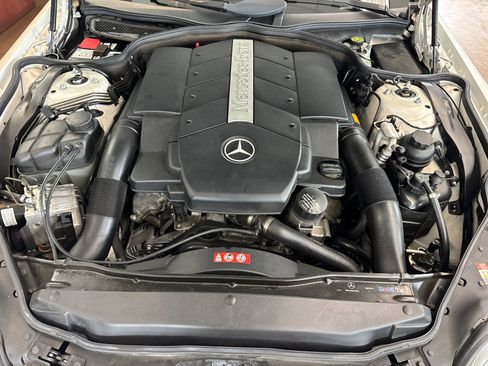 Used 2005 Mercedes-Benz SL 500 image 8