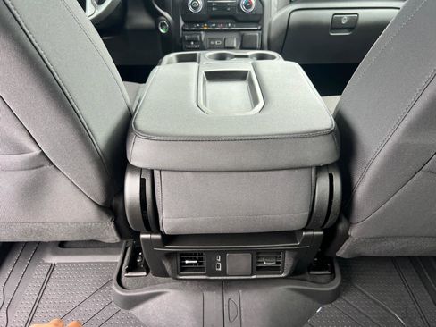 Certified 2024 Chevrolet Silverado 1500 Custom w/ Turbomax Blackout Package image 32