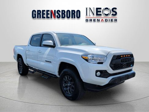 Used 2023 Toyota Tacoma SR5 AWD/4WD image 7