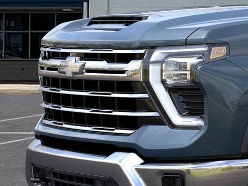 New 2026 Chevrolet Silverado 2500 LTZ AWD/4WD image 13