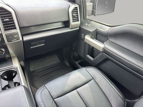 Used 2019 Ford F150 Lariat w/ Equipment Group 502A Luxury image 14