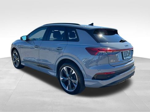 Used 2024 Audi Q4 e-tron Premium w/ Convenience Package image 2