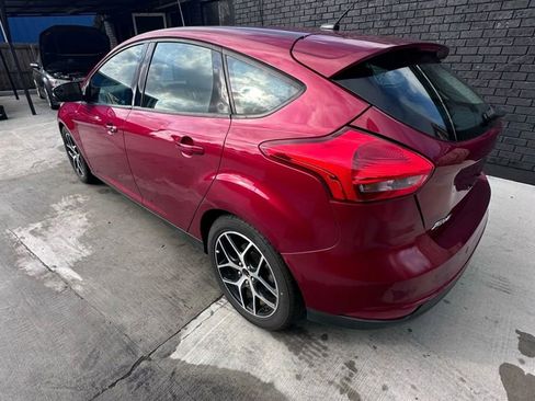 Used 2017 Ford Focus SEL image 5