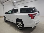 Used 2023 GMC Acadia Denali w/ Denali Technology Package AWD/4WD image 2