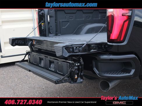 New 2026 GMC Sierra 2500 Denali Ultimate w/ LPO, Black Badging Package image 51