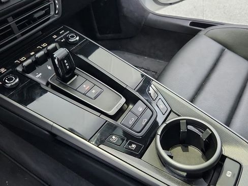 Used 2020 Porsche 911 Carrera 4S image 21