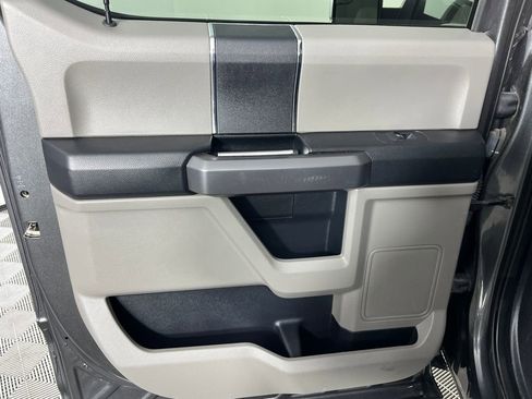 Used 2020 Ford F150 XLT image 12