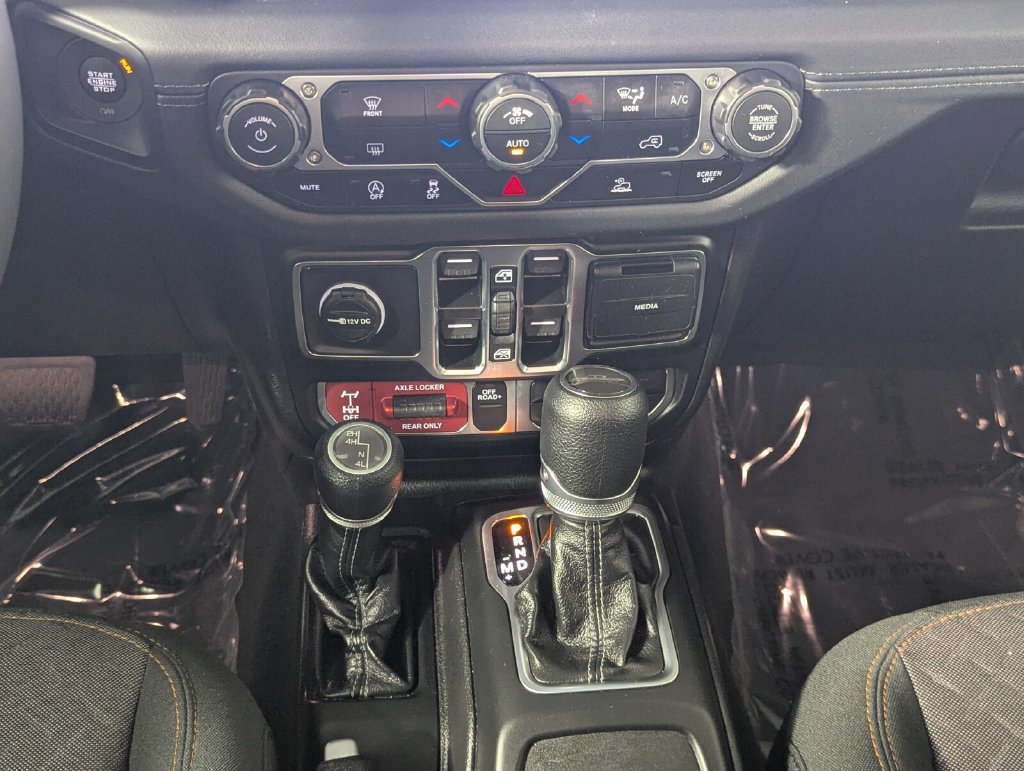 Used 2026 Jeep Gladiator Mojave AWD/4WD image 22
