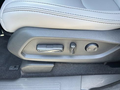 Used 2023 Honda Pilot Touring image 23