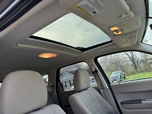 Used 2012 Ford Escape XLT image 11
