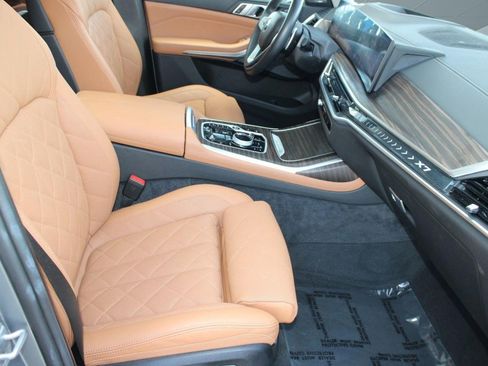 Certified 2024 BMW X7 xDrive40i image 35