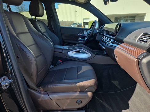 Certified 2022 Mercedes-Benz GLS 450 4MATIC image 19