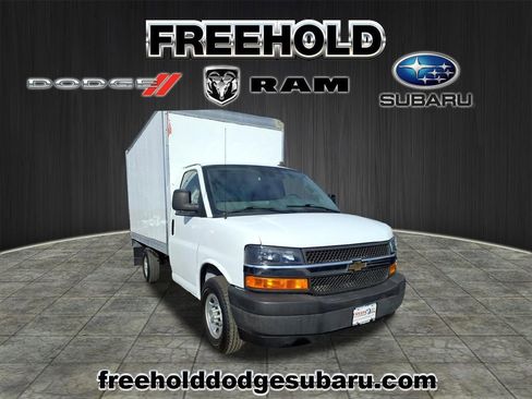 Used 2021 Chevrolet Express 3500 image 1