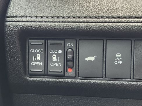 Certified 2025 Honda Odyssey Sport-L image 21