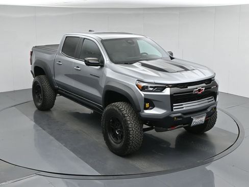 Used 2023 Chevrolet Colorado ZR2 w/ ZR2 Convenience Package III image 40