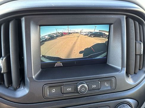 Used 2022 Chevrolet Colorado W/T w/ Custom Special Edition image 19