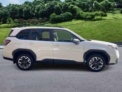 New 2025 Subaru Forester Premium image 6