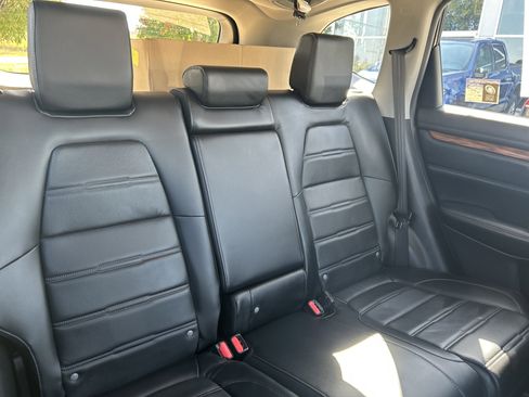 Used 2022 Honda CR-V Touring image 9