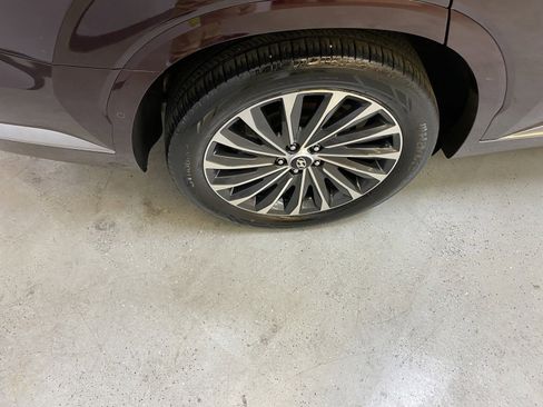 Used 2023 Hyundai Palisade Calligraphy image 13