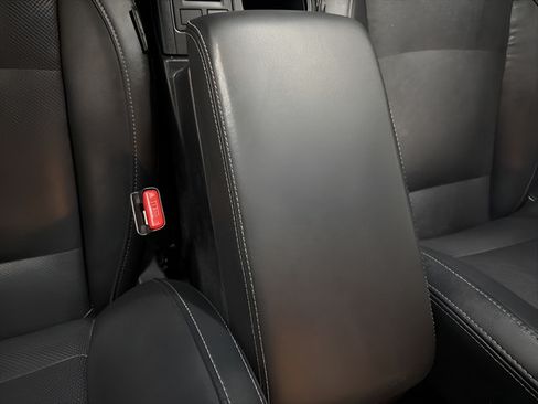 Used 2015 Subaru Legacy 2.5i Limited AWD/4WD image 16